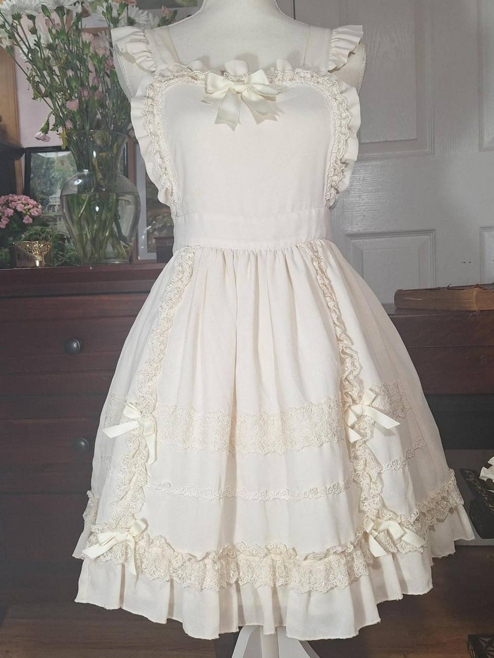 🎀 Innocent World Ivory Crossback Frill Bib JSK 🤍 Classical Lolita Jumper Skirt
